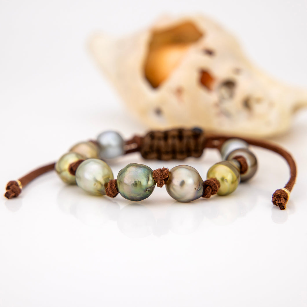 READY TO SHIP Unisex Faux Suede Civa Fiji Pearl Bracelet - FJD$