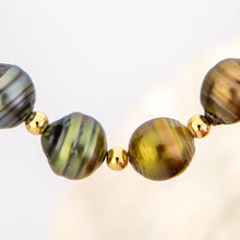 Load image into Gallery viewer, CONTACT US TO RECREATE THIS SOLD OUT STYLE  Saltwater Pearl Bracelet in 14k Gold Fill - FJD$
