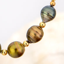 Load image into Gallery viewer, CONTACT US TO RECREATE THIS SOLD OUT STYLE  Saltwater Pearl Bracelet in 14k Gold Fill - FJD$
