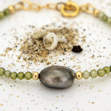 Load image into Gallery viewer, READY TO SHIP Civa Fiji Saltwater Pearl &amp; Bead Bracelet - 14k Gold Fill FJD$
