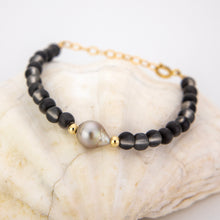 Load image into Gallery viewer, READY TO SHIP Bead Saltwater Pearl Bracelet in 14k Gold Fill - FJD$
