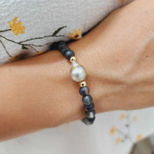 Load image into Gallery viewer, READY TO SHIP Bead Saltwater Pearl Bracelet in 14k Gold Fill - FJD$
