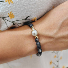 Load image into Gallery viewer, READY TO SHIP Bead Saltwater Pearl Bracelet in 14k Gold Fill - FJD$
