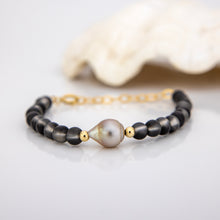 Load image into Gallery viewer, READY TO SHIP Bead Saltwater Pearl Bracelet in 14k Gold Fill - FJD$
