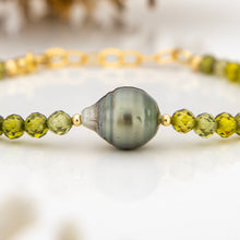 Load image into Gallery viewer, READY TO SHIP Saltwater Pearl Bracelet in 14k Gold Fill - FJD$
