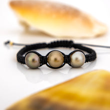 Load image into Gallery viewer, READY TO SHIP Unisex Woven Civa Fiji Pearl Bracelet - FJD$
