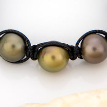 Load image into Gallery viewer, READY TO SHIP Unisex Woven Civa Fiji Pearl Bracelet - FJD$
