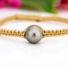 Load image into Gallery viewer, READY TO SHIP Unisex Woven Civa Fiji Pearl Bracelet - FJD$
