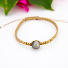 Load image into Gallery viewer, READY TO SHIP Unisex Woven Civa Fiji Pearl Bracelet - FJD$
