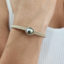 Load image into Gallery viewer, READY TO SHIP Unisex Woven Civa Fiji Pearl Bracelet - FJD$
