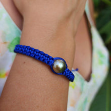 Load image into Gallery viewer, READY TO SHIP Unisex Woven Civa Fiji Pearl Bracelet - FJD$
