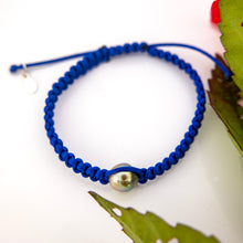 Load image into Gallery viewer, READY TO SHIP Unisex Woven Civa Fiji Pearl Bracelet - FJD$
