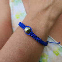 Load image into Gallery viewer, READY TO SHIP Unisex Woven Civa Fiji Pearl Bracelet - FJD$
