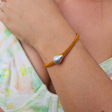 Load image into Gallery viewer, READY TO SHIP Unisex Woven Civa Fiji Pearl Bracelet - FJD$
