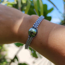 Load image into Gallery viewer, READY TO SHIP Unisex Woven Civa Fiji Pearl Bracelet - FJD$
