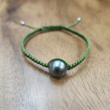 Load image into Gallery viewer, READY TO SHIP Unisex Woven Civa Fiji Pearl Bracelet - FJD$
