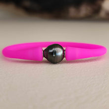 Load image into Gallery viewer, READY TO SHIP Unisex Civa Fiji Pearl Bracelet - Soft Stretch Rubber FJD$
