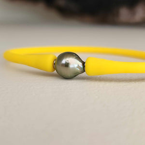 READY TO SHIP Unisex Civa Fiji Pearl Bracelet - Soft Stretch Rubber FJD$