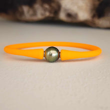 Load image into Gallery viewer, READY TO SHIP Unisex Civa Fiji Pearl Bracelet - Soft Stretch Rubber FJD$
