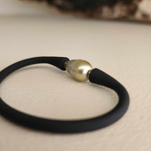 Load image into Gallery viewer, READY TO SHIP Unisex Civa Fiji Pearl Bracelet - Soft Stretch Rubber FJD$
