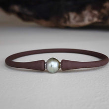 Load image into Gallery viewer, READY TO SHIP Unisex Civa Fiji Pearl Bracelet - Soft Stretch Rubber FJD$
