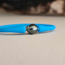 Load image into Gallery viewer, READY TO SHIP Unisex Civa Fiji Pearl Bracelet - Soft Stretch Rubber FJD$
