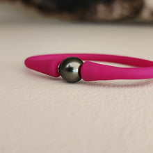 Load image into Gallery viewer, READY TO SHIP Unisex Civa Fiji Pearl Bracelet - Soft Stretch Rubber FJD$
