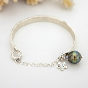 READY TO SHIP Civa Fiji Pearl Organic Cast Bracelet with Frangipani charm - 925 Sterling Silver FJD$