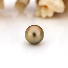 Load image into Gallery viewer, Fiji Loose Saltwater Pearl with Grade Certificate #4011 - FJD$
