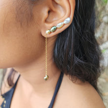 Load image into Gallery viewer, READY TO SHIP Single Fiji Keshi Pearl Bar Earring - 14k Gold Fill FJD$
