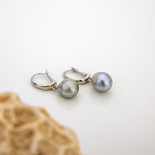 Load image into Gallery viewer, CONTACT US TO RECREATE THIS SOLD OUT STYLE Civa Fiji Saltwater Pearl Earrings - 925 Sterling Silver FJD$
