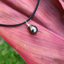 Load image into Gallery viewer, READY TO SHIP Unisex Civa Fiji Saltwater Pearl Necklace - Rubber FJD$
