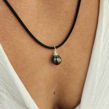 Load image into Gallery viewer, WHOLESALE Unisex Civa Fiji Saltwater Pearl Necklace - Rubber FJD$
