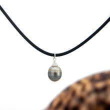 Load image into Gallery viewer, READY TO SHIP Unisex Civa Fiji Saltwater Pearl Necklace - Rubber FJD$
