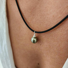 Load image into Gallery viewer, READY TO SHIP Unisex Civa Fiji Saltwater Pearl Necklace - Rubber FJD$
