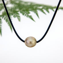 Load image into Gallery viewer, WHOLESALE Unisex Civa Fiji Saltwater Pearl Necklace - Rubber FJD$
