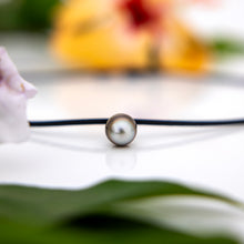 Load image into Gallery viewer, READY TO SHIP Unisex Civa Fiji Saltwater Pearl Necklace - Rubber FJD$
