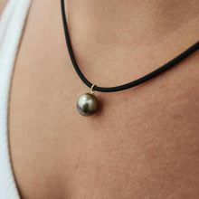 Load image into Gallery viewer, READY TO SHIP Unisex Civa Fiji Saltwater Pearl Necklace - Rubber FJD$
