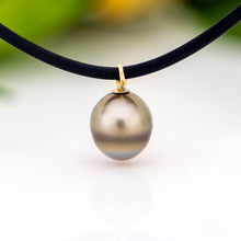 Load image into Gallery viewer, READY TO SHIP Unisex Civa Fiji Saltwater Pearl Necklace - Rubber FJD$
