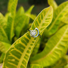 Load image into Gallery viewer, READY TO SHIP Mini Nautilus Ring - 925 Sterling Silver FJD$
