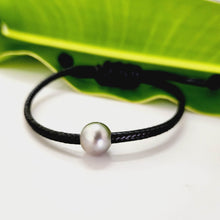 Load image into Gallery viewer, READY TO SHIP Unisex Civa Fiji Pearl Bracelet with Grade Certificate #2154 - FJD$ - Adorn Pacific - All Products
